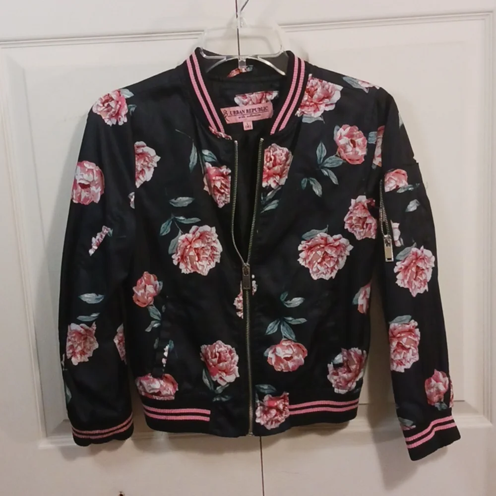 Urban Republic floral zip varsity jacket - L (14) - black floral